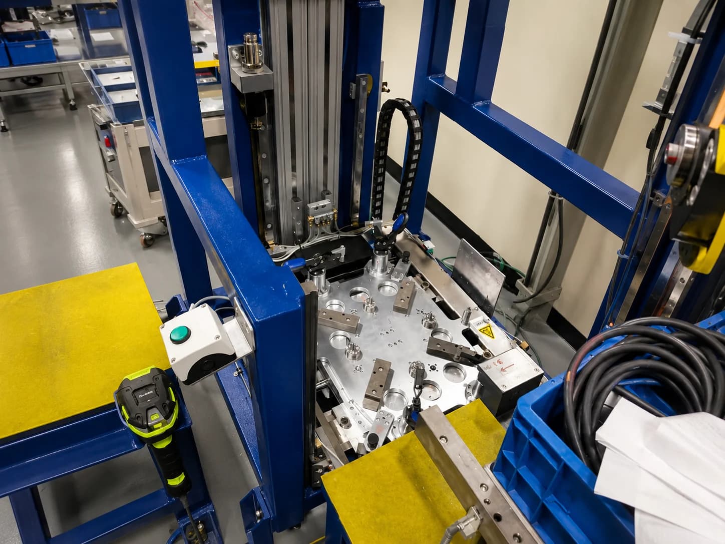 Custom pallet handling equipment as a non-standard automation project example