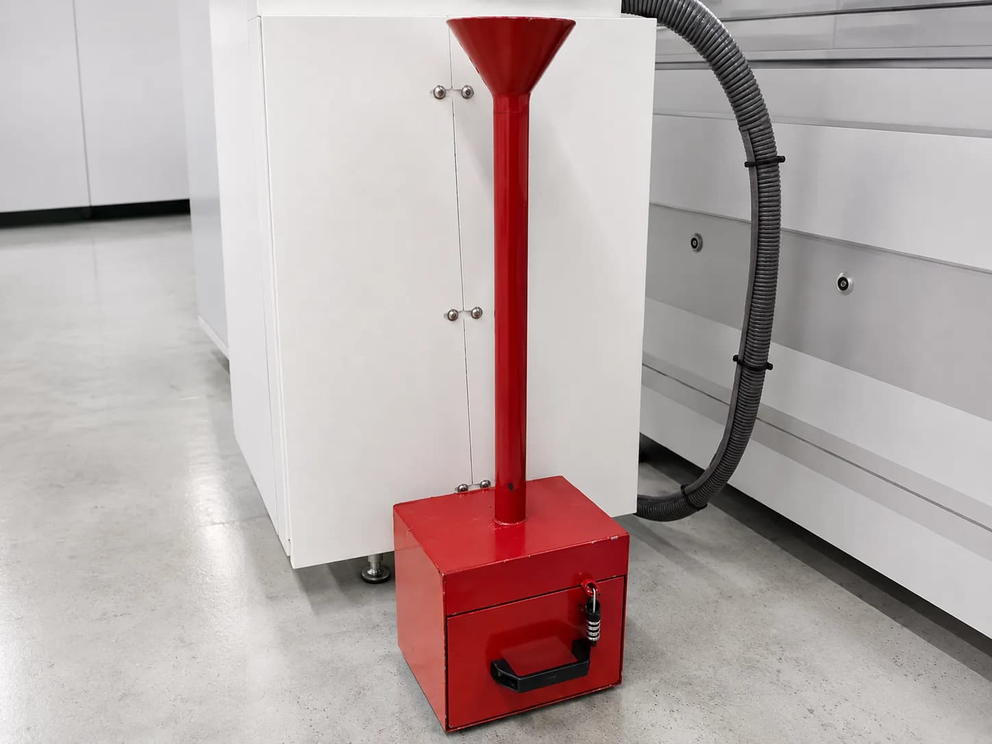 Custom workstation scrap bin with removable collection box