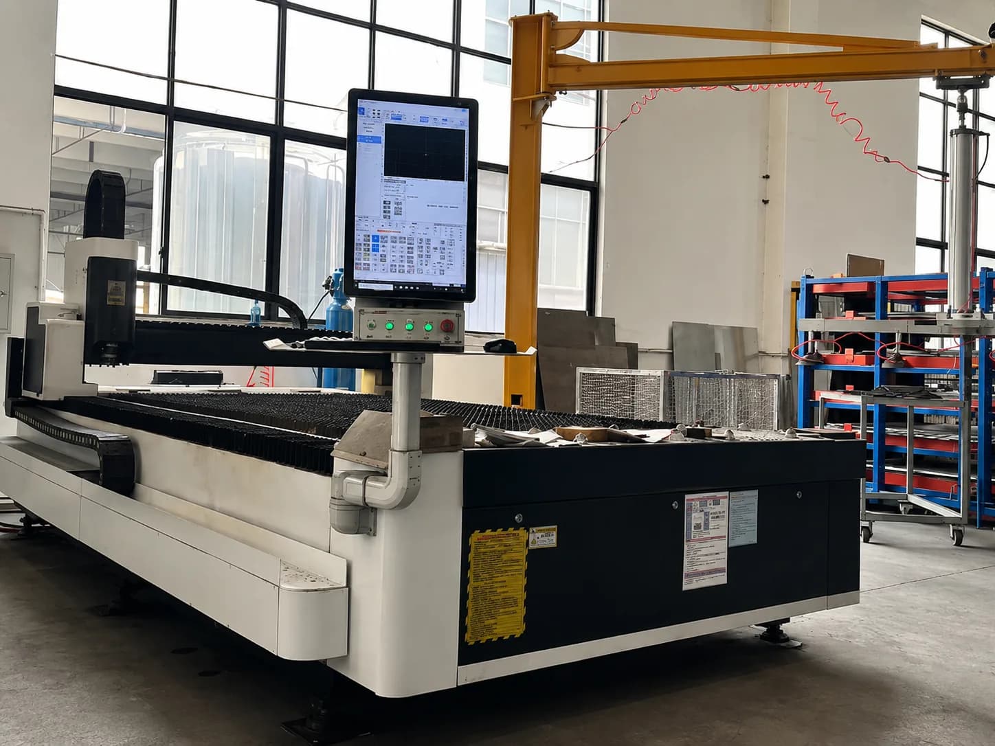 Laser cutting workshop for industrial sheet metal fabrication